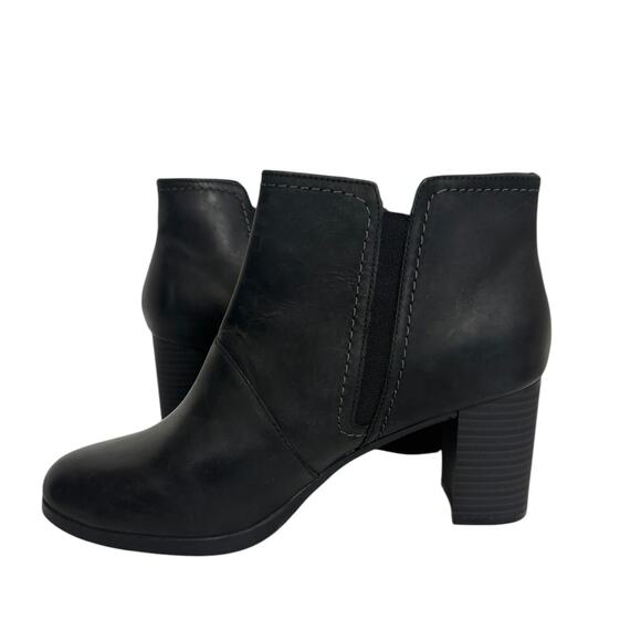Clarks Bayla Glow Black Leather Comfort Stacked Heel Bootie Women's Size 11 - Picture 3 of 10
